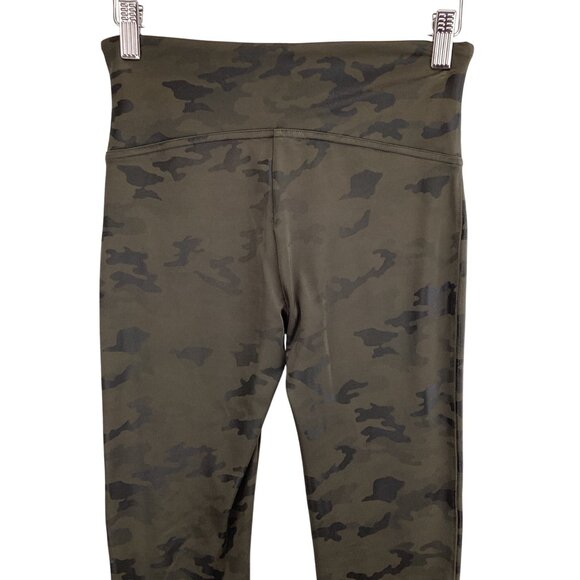 Spanx‎ Faux Leather Leggings Size Medium Camo Matte High-Waist Stretch - Picture 5 of 8